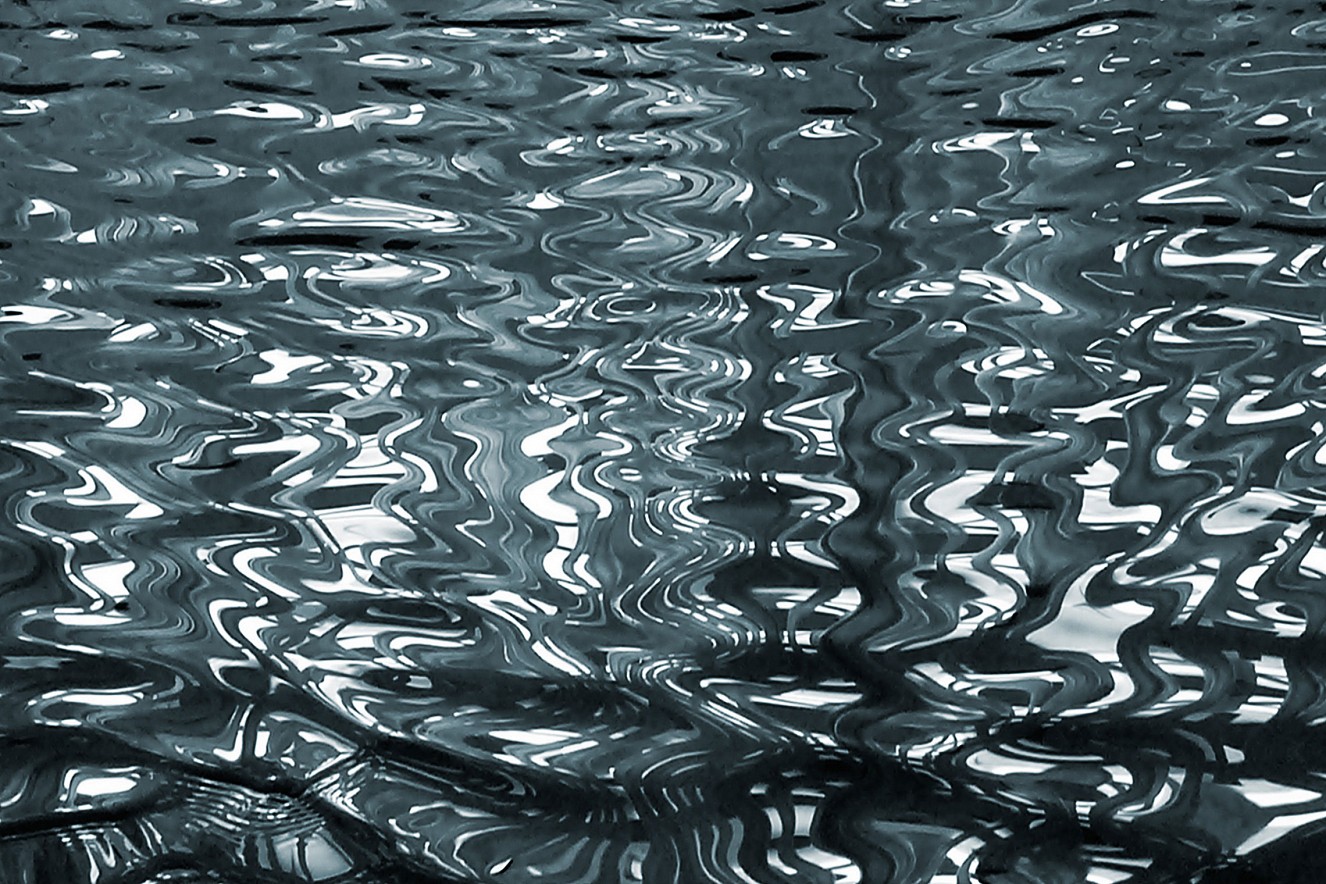 Liquid Silver
Fine Art Print metallic on Aludibond
60x90 cm, 2011/19