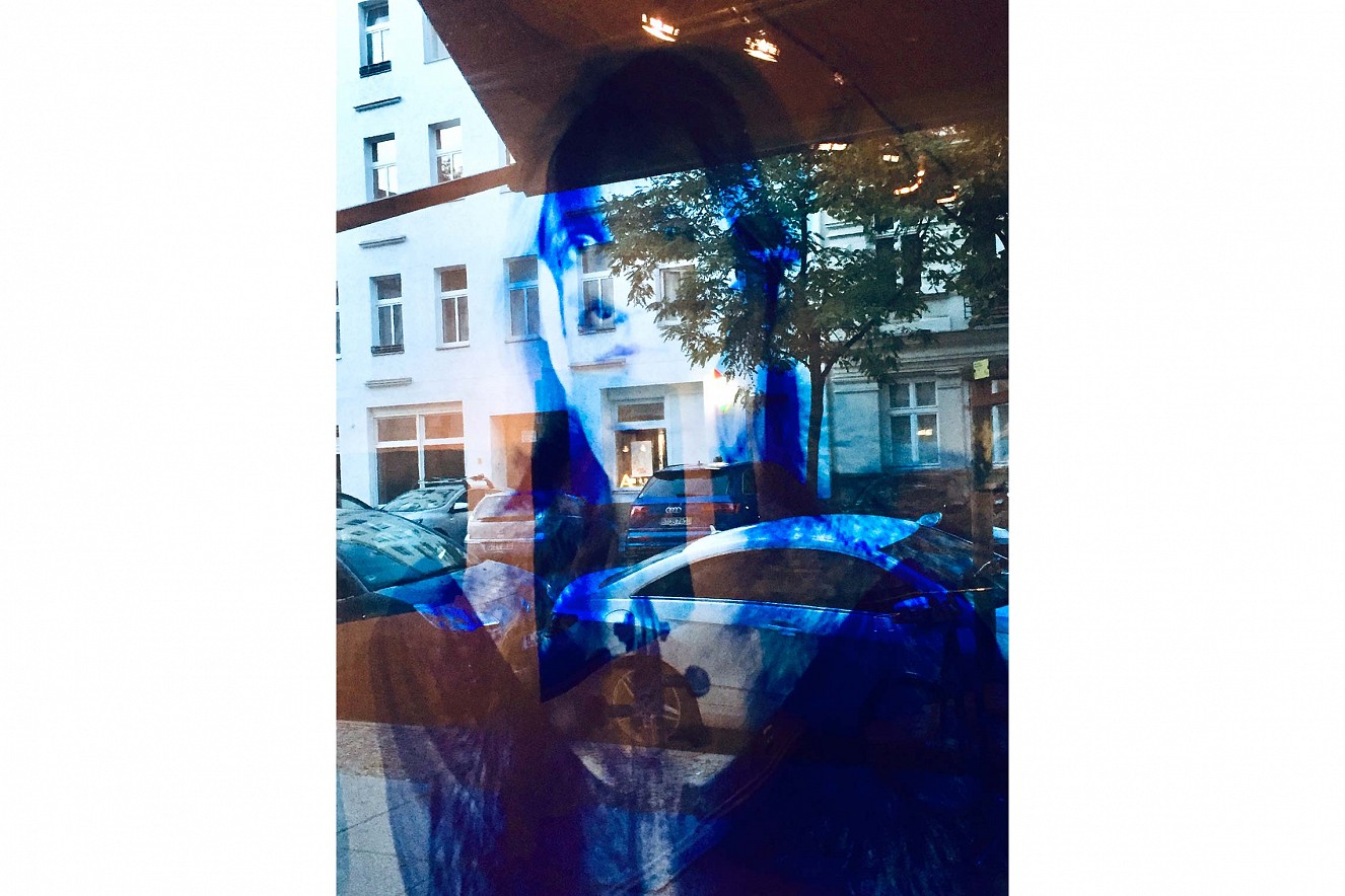 Double Jeu 
Endura Translucent im Fenster, 100x70 cm  
Ausstellung Galerie Gondwana, Berlin